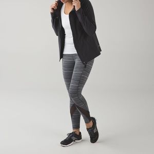 Lululemon Inspire Tight II Deep Coal Cyber Stripe